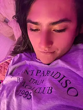 sophia_pink17 webcam