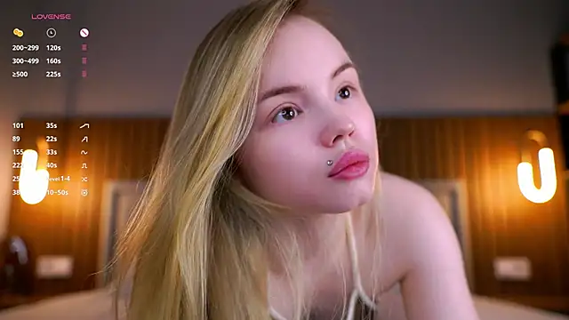 Miss_miracle webcam