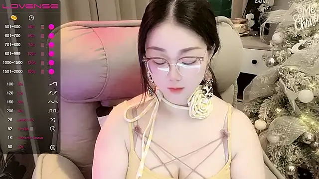 Monica-666888- webcam