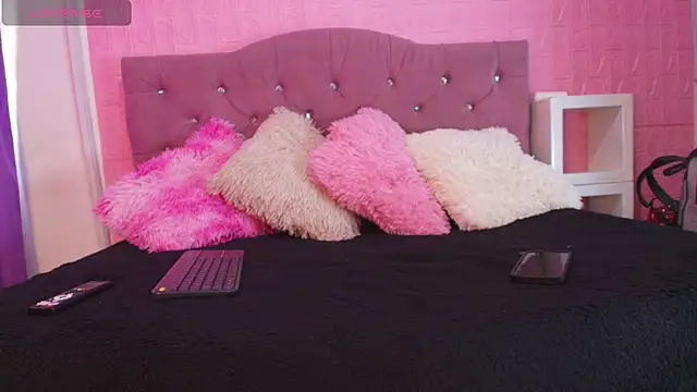 skinny_slut_nasty - Skinny_slut_Nasty's free webcam - UK Sex Cams