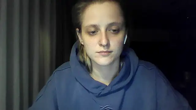 LeaWetGirl webcam