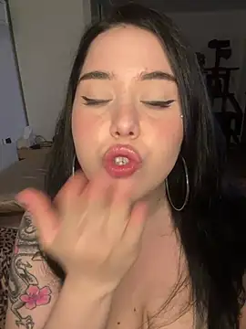 Venustrapp Live Webcam on Stripchat