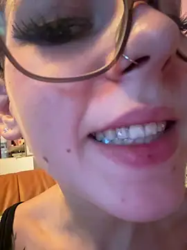 Alina-420