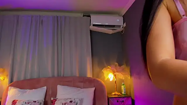 AmedeeaBanks webcam