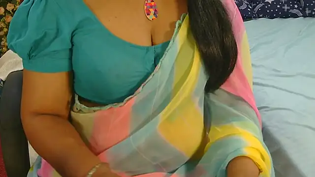 Mallu_Manisha webcam