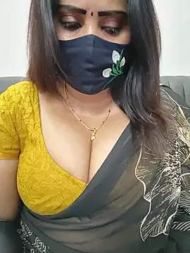 Queenflowerr webcam