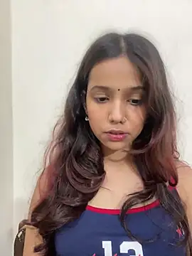 Maggie_748 webcam