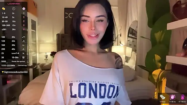 ParisianDoll Live Web Cam Show