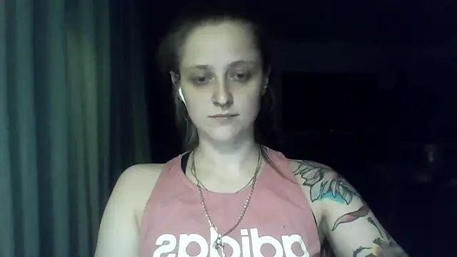 LeaWetGirl webcam