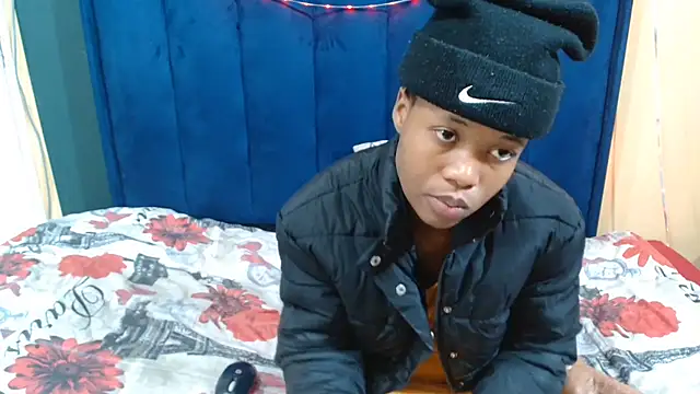 HotCreamyTea webcam