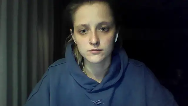 LeaWetGirl webcam