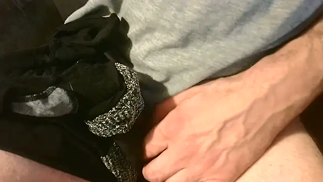 T0Yforeskin webcam