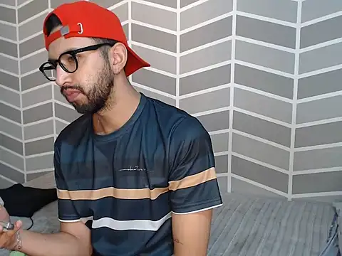 thomass1018 webcam