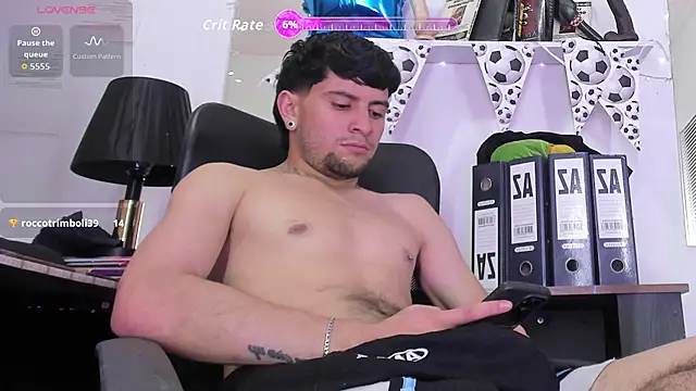 StefanoBigCock webcam