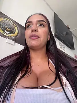 Sara-77 webcam