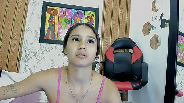MarianaManzur webcam
