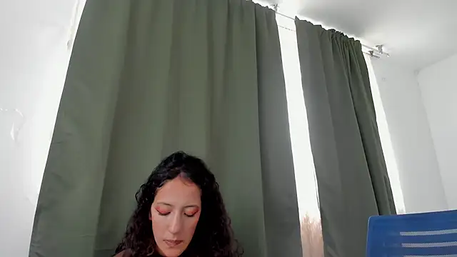 Lucia_Fuster webcam