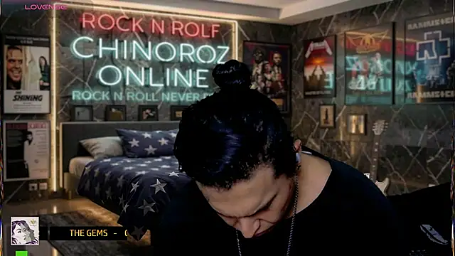 chino_roz webcam