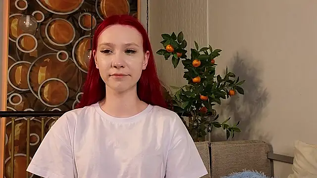 FreedaWidmer live cam on StripChat