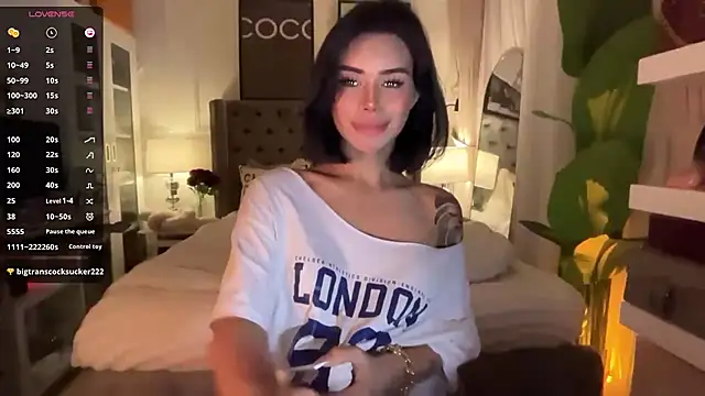 ParisianDoll Live Web Cam Show