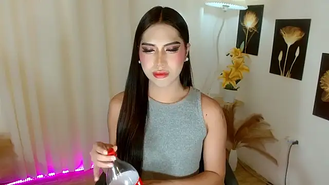 FuckingDolls69 webcam