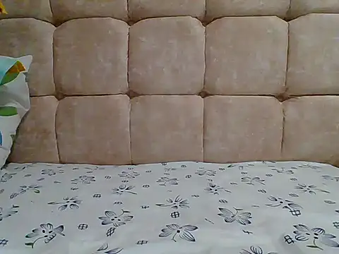 Petite_baby5 webcam