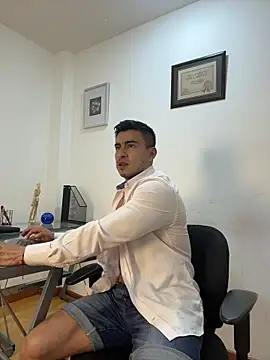 Chris_Clarck Live Web Cam Show