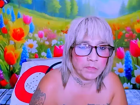 indianroxy webcam