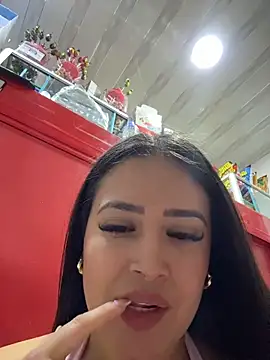striptease live Sara Fun