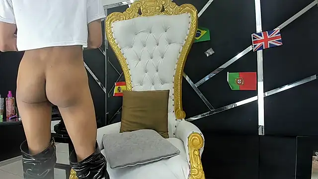 Aisha_hotts777 webcam