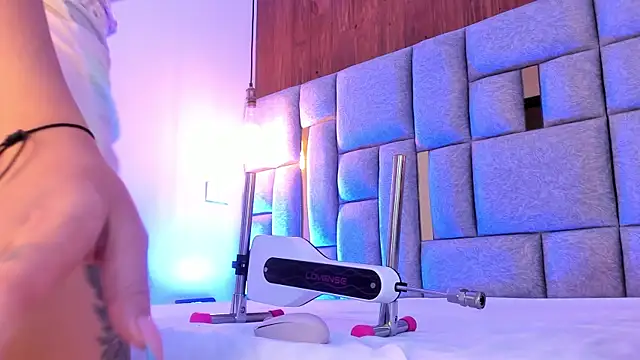 camilaa_smith_ webcam