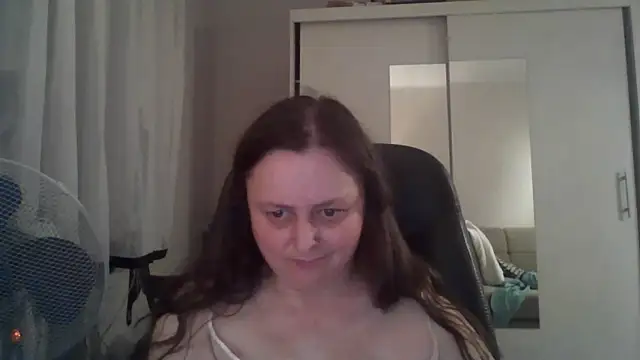 TaylorLovely webcam