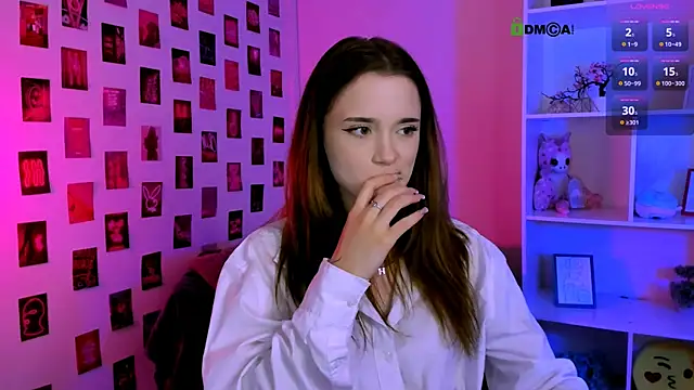 liana_kisses webcam