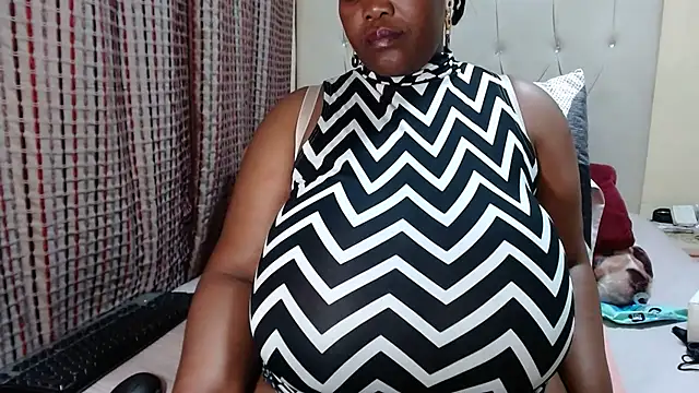 CHOCOLATEDARKBUSTYX webcam