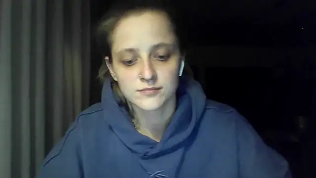 LeaWetGirl webcam