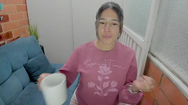 Penelope47 webcam