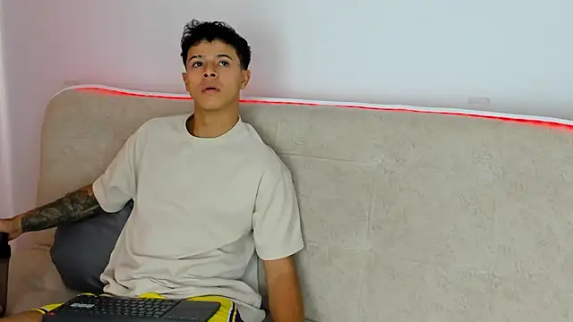 _Alex_Colton webcam