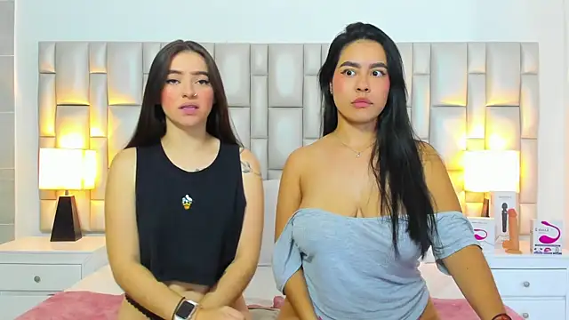 paola_katy_dicks webcam