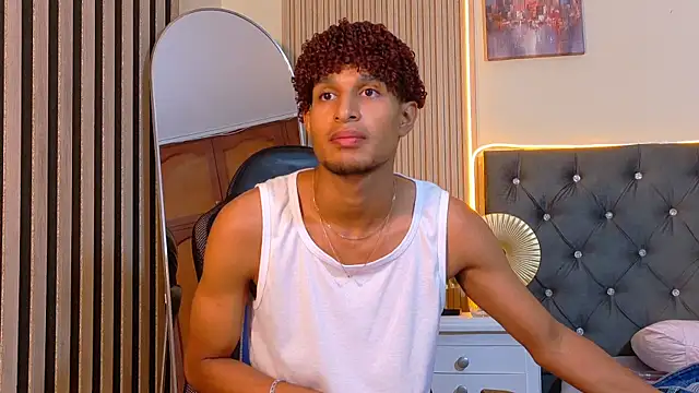 Alex_Bloom webcam