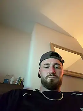 HelloFrankieboy webcam
