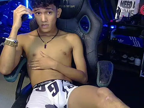 hugekenbigcock webcam