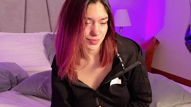 Victoria_Beaumont webcam