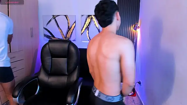 Seductive_BoysW Live Web Cam Show