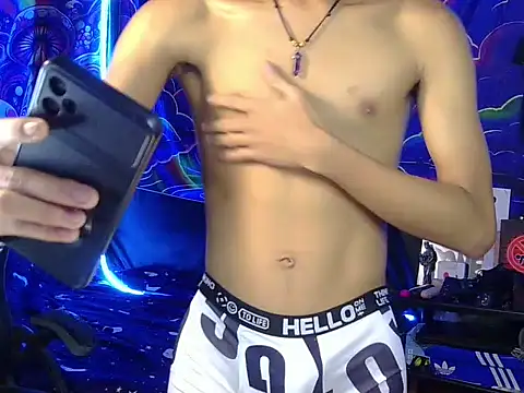 hugekenbigcock webcam