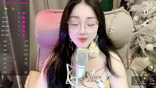 Monica-666888- webcam