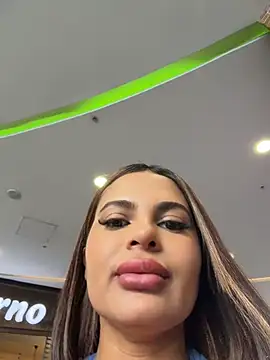 Irina_Velvett webcam