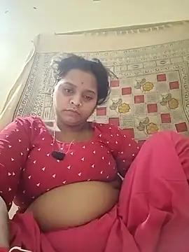 Poojaxx56 webcam