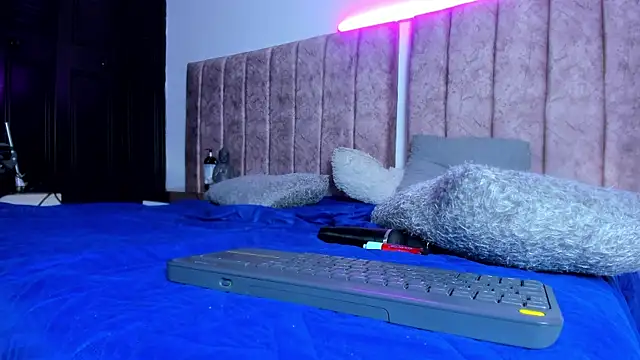 Dahlia_rossee webcam