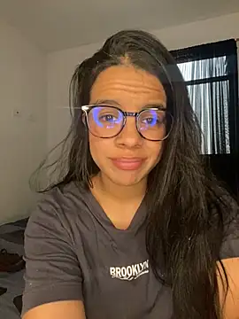 trianawhite webcam