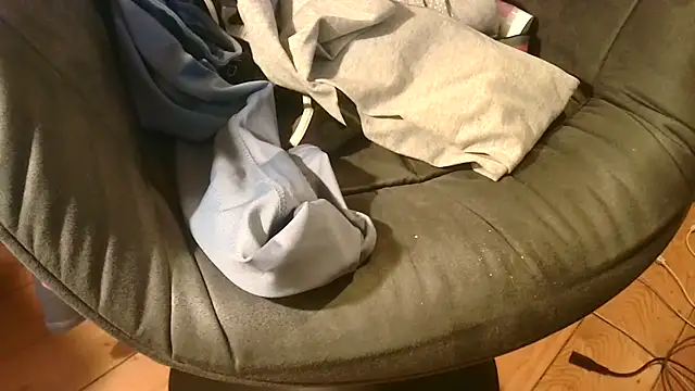 T0Yforeskin webcam